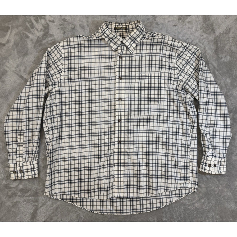 Cabelas Mens Shirt 2XL White Blue Plaid Wrinkle Free Chest Pocket Shirttail Hem